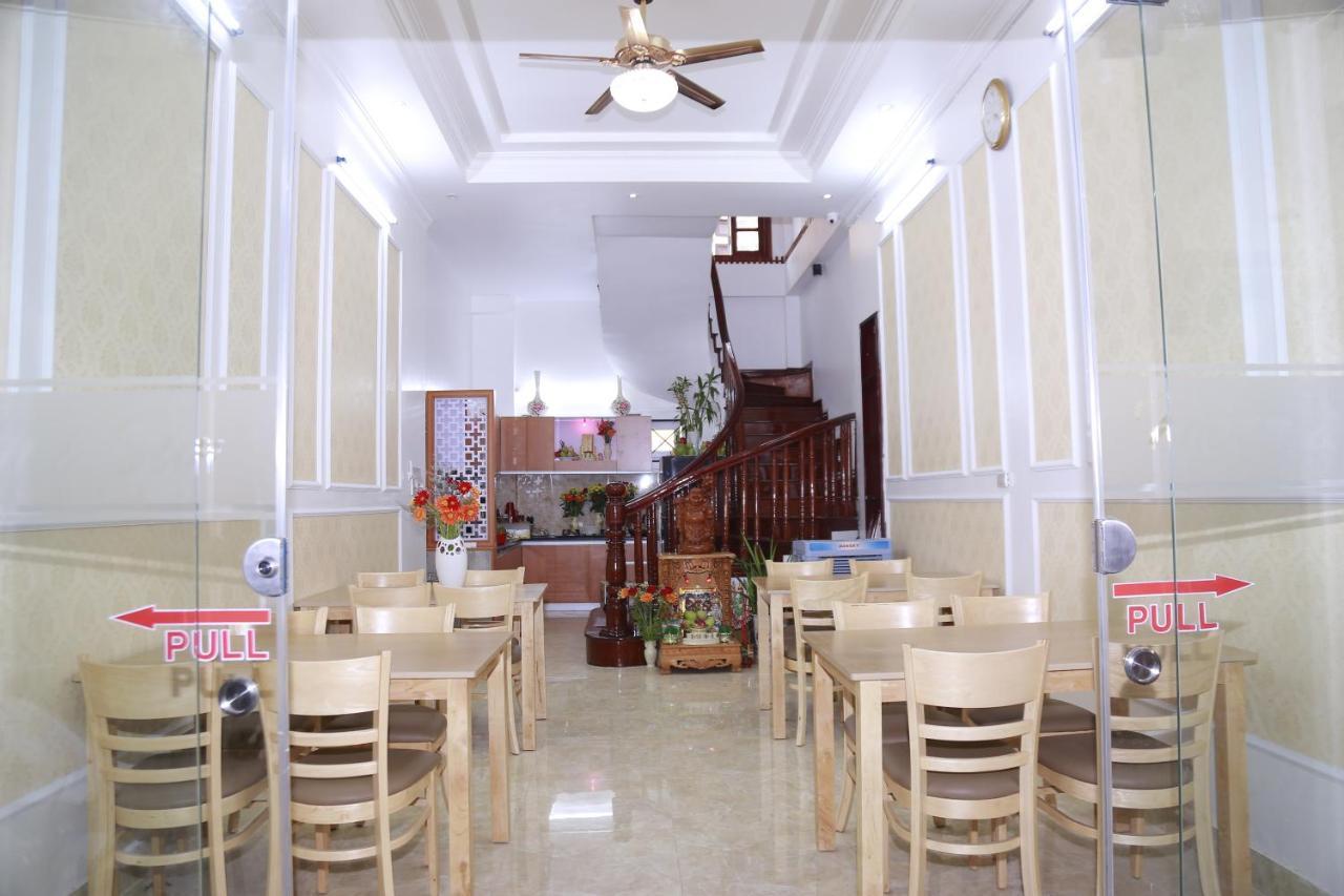 Moon & Sun Hotel Hue Exterior photo